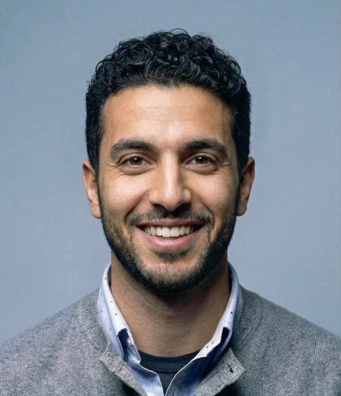 الدكتور مصطفى عايد قاسم